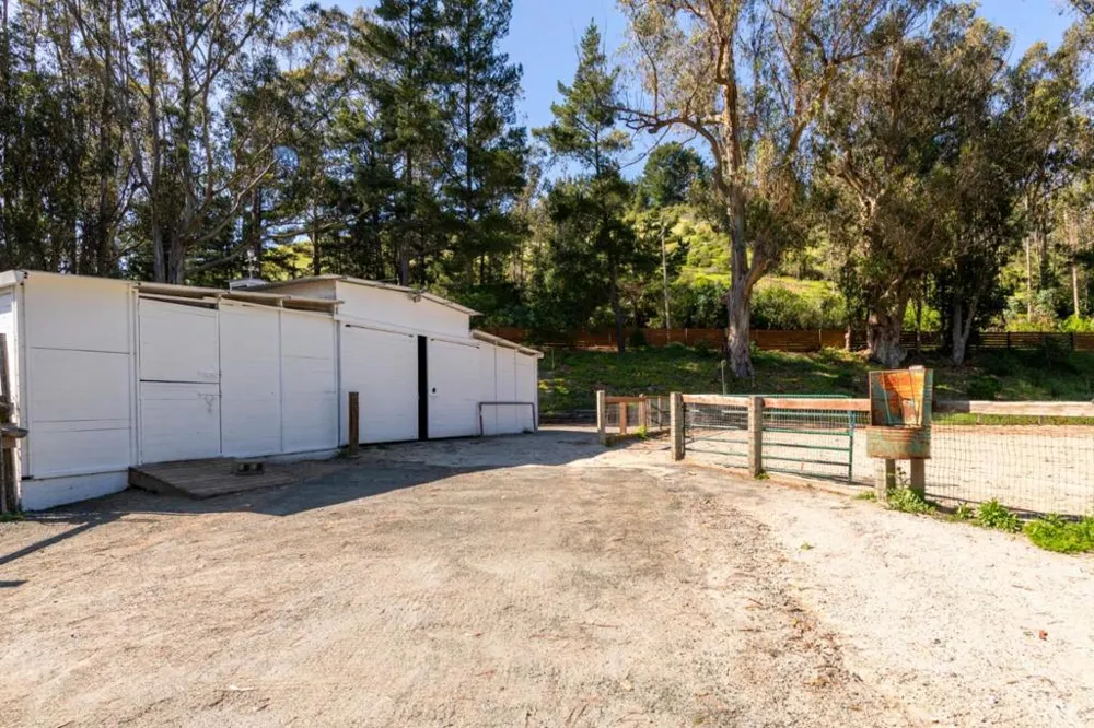 2570 Purisima Creek Road Half Moon Bay, CA 94019