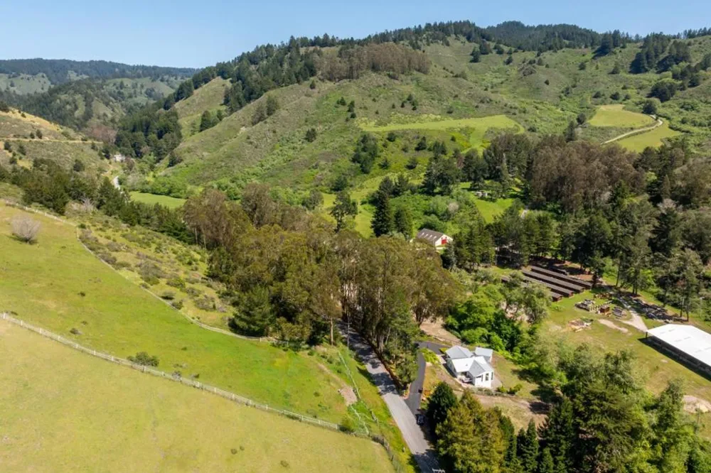 2570 Purisima Creek Road Half Moon Bay, CA 94019