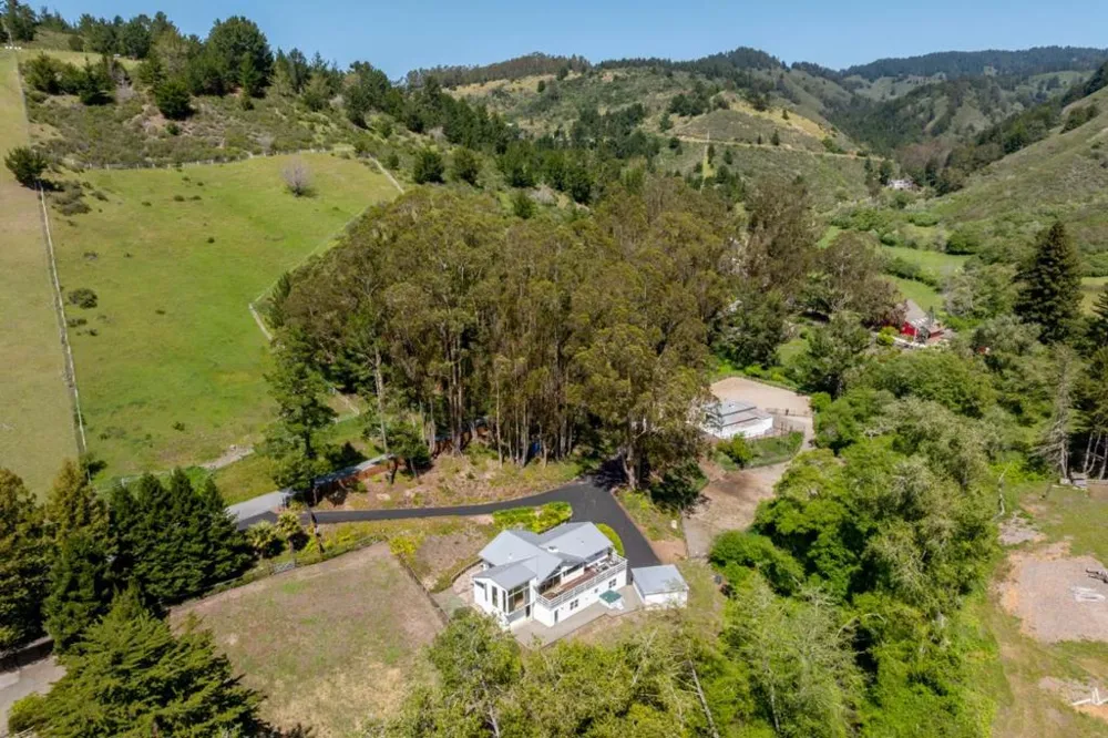 2570 Purisima Creek Road Half Moon Bay, CA 94019
