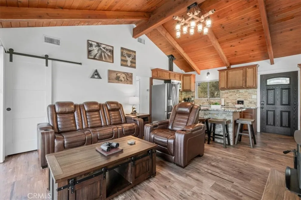 5243 Desert View Wrightwood, CA 92397