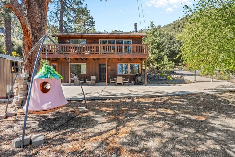 5243 Desert View Wrightwood, CA 92397