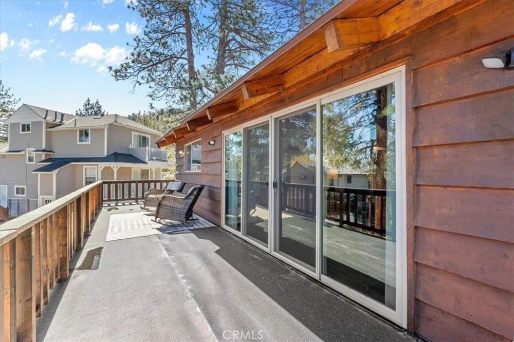 5243 Desert View Wrightwood, CA 92397