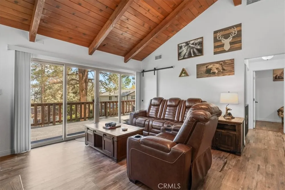 5243 Desert View Wrightwood, CA 92397