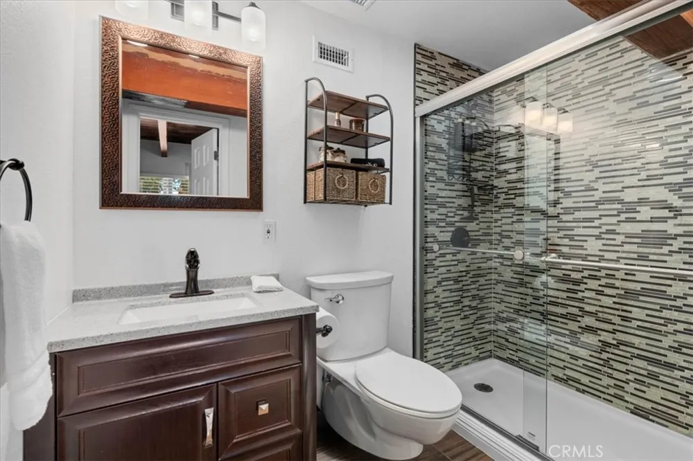 5243 Desert View Wrightwood, CA 92397
