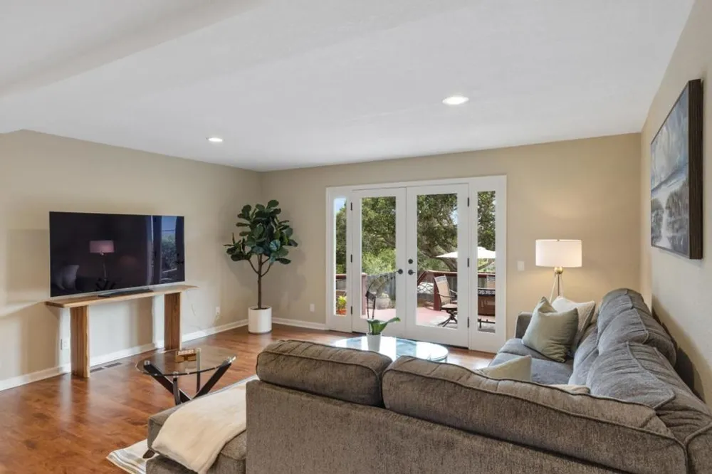 3035 Ribera Road Carmel, CA 93923