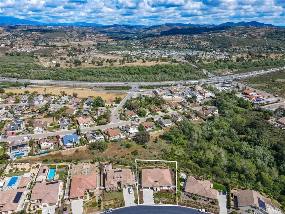 5762 Rancho Del Caballo Bonsall, CA 92003