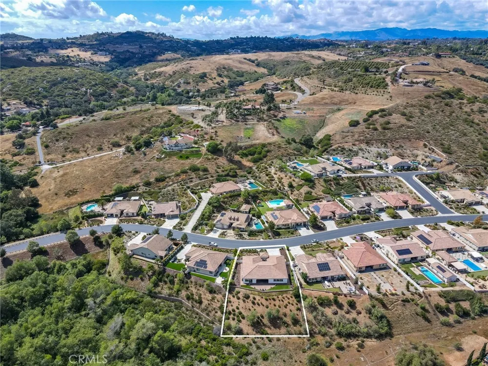 5762 Rancho Del Caballo Bonsall, CA 92003