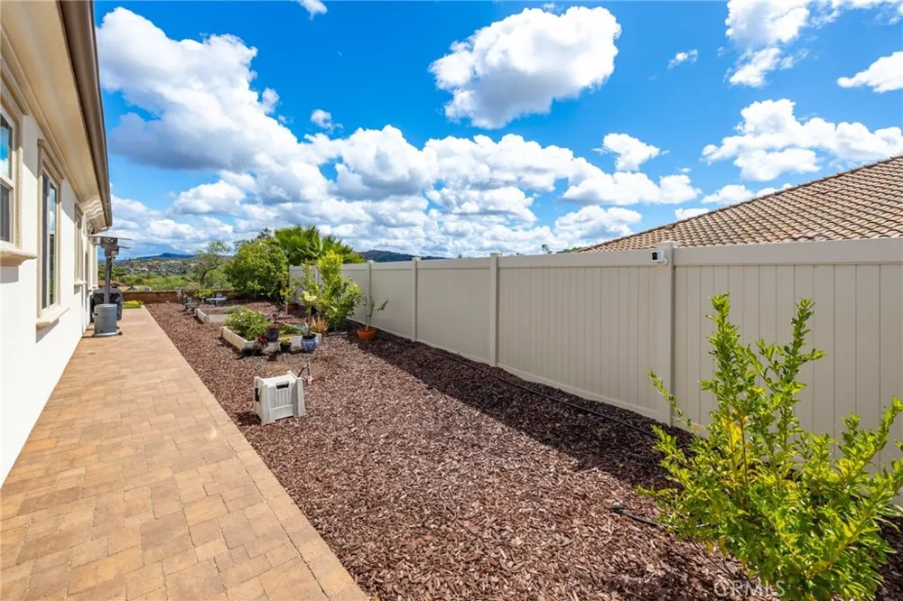 5762 Rancho Del Caballo Bonsall, CA 92003