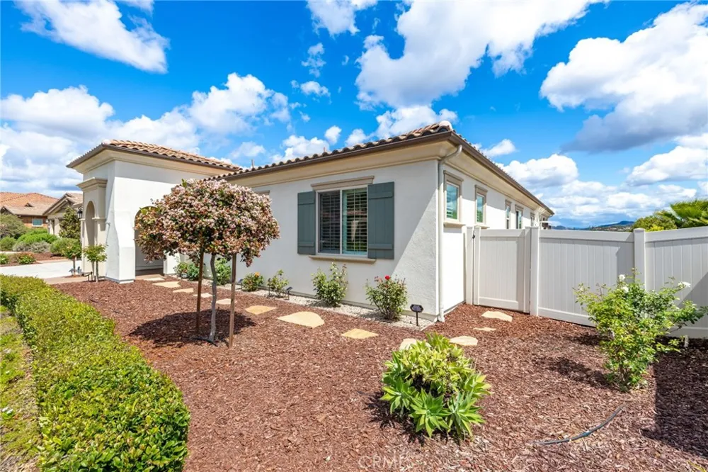 5762 Rancho Del Caballo Bonsall, CA 92003