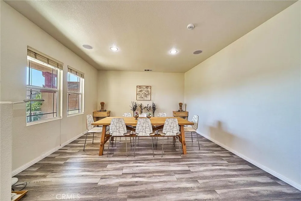43521 Blossom Lancaster, CA 93536