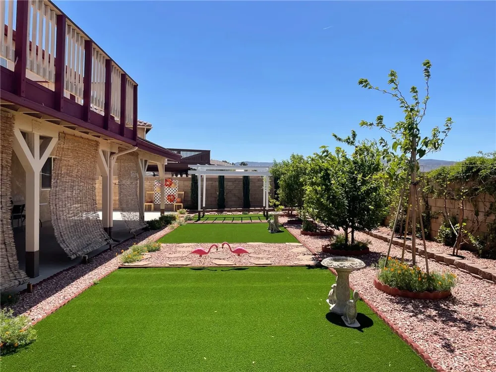 43521 Blossom Lancaster, CA 93536