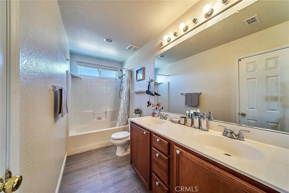 43521 Blossom Lancaster, CA 93536