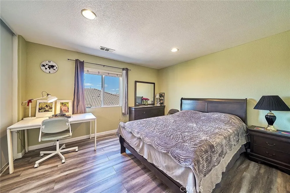 43521 Blossom Lancaster, CA 93536