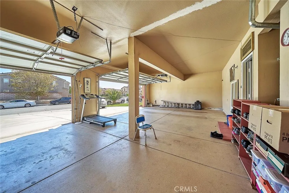 43521 Blossom Lancaster, CA 93536