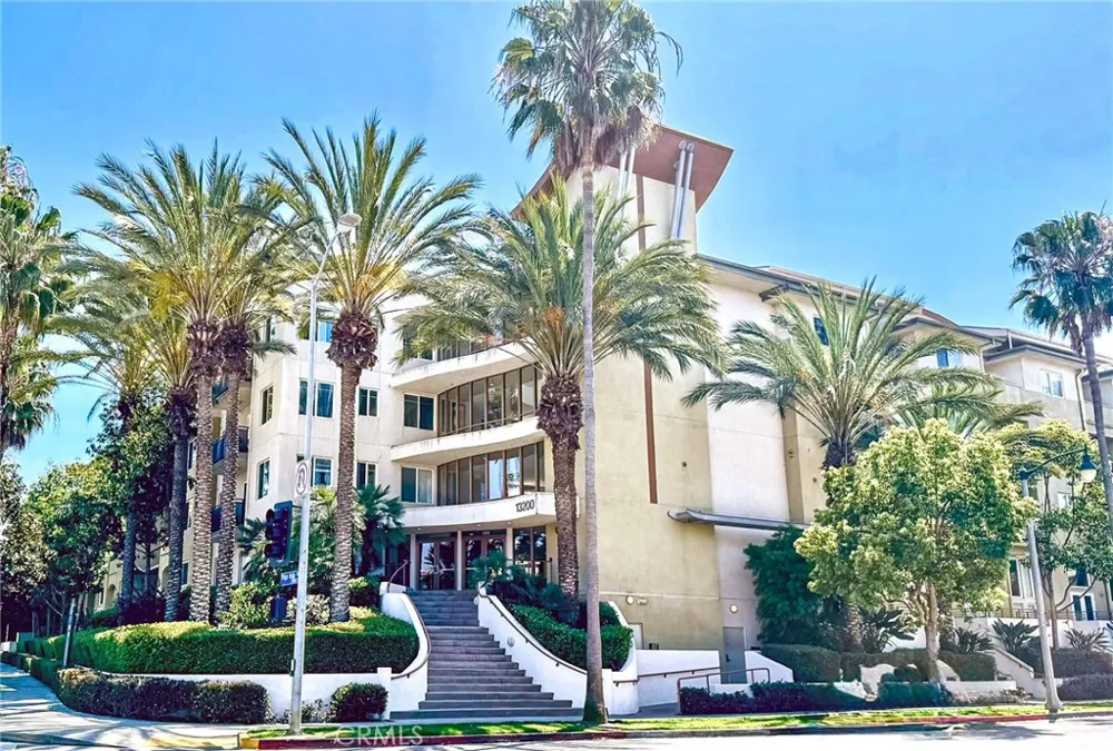 13200 Pacific Promenade #217 Playa Vista, CA 90094