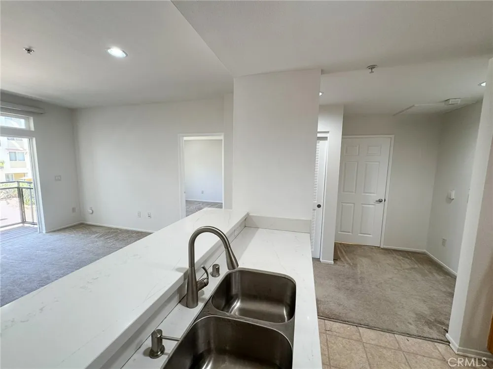 13200 Pacific Promenade #217 Playa Vista, CA 90094