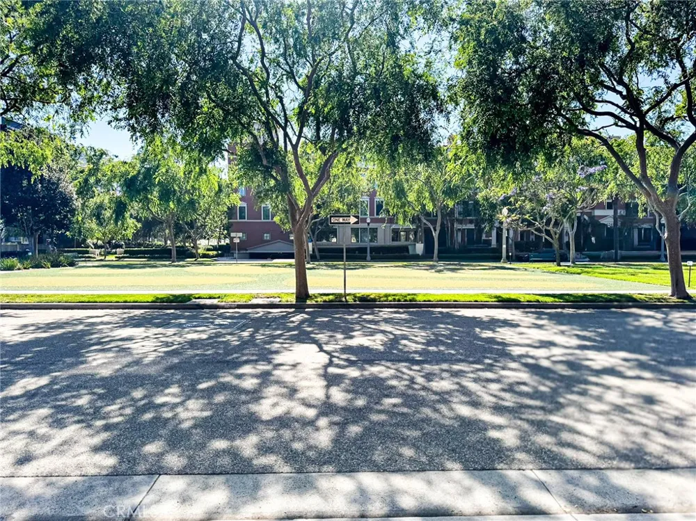 13200 Pacific Promenade #217 Playa Vista, CA 90094