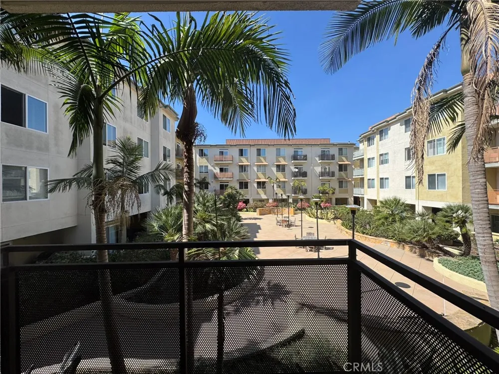 13200 Pacific Promenade #217 Playa Vista, CA 90094