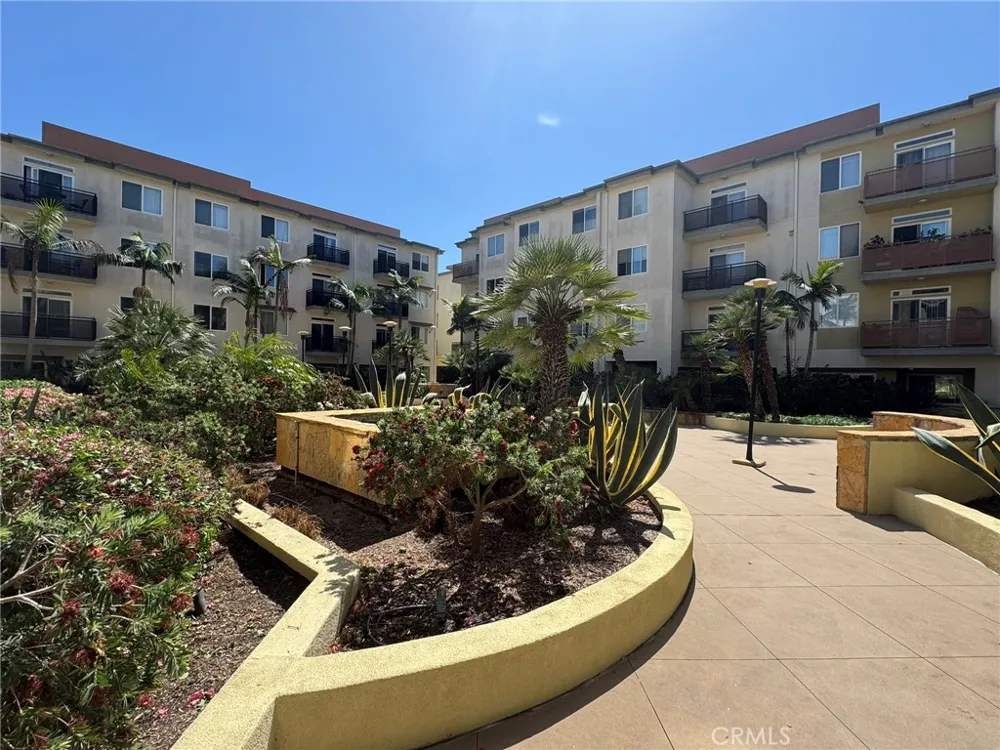 13200 Pacific Promenade #217 Playa Vista, CA 90094