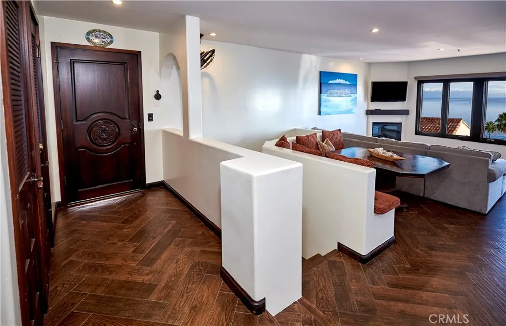 27 Camino De Flores Avalon, CA 90704