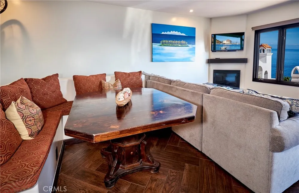 27 Camino De Flores Avalon, CA 90704