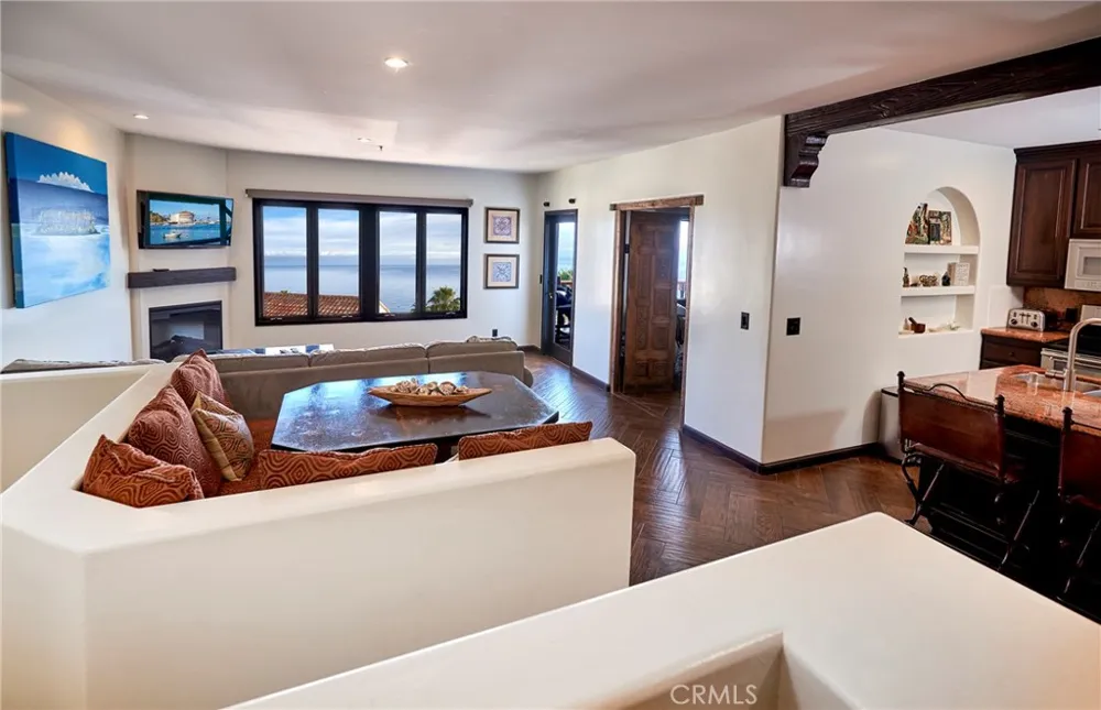 27 Camino De Flores Avalon, CA 90704