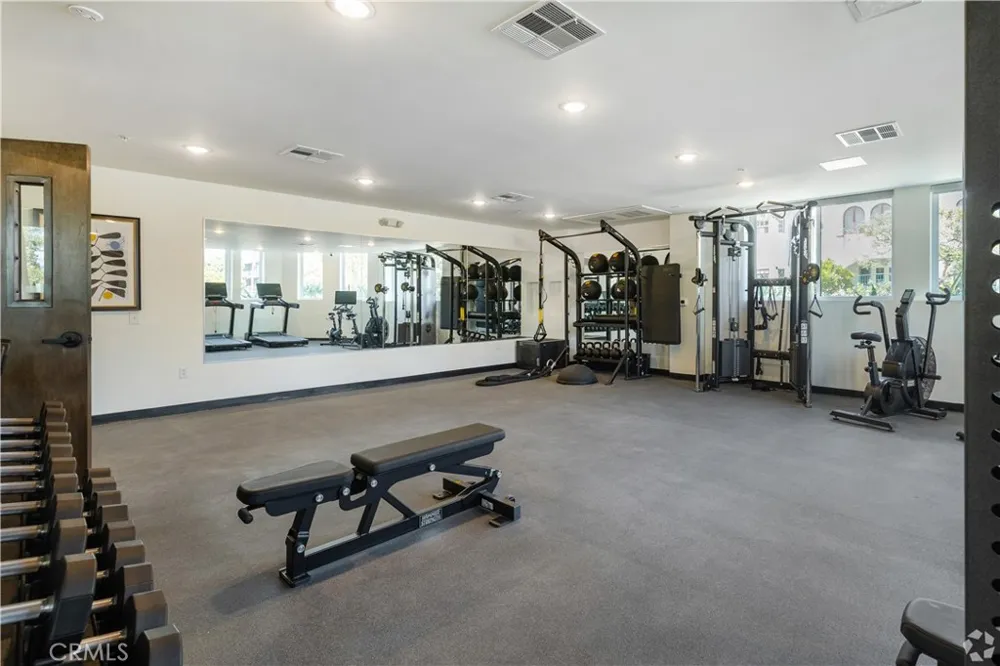 1303 S Orange Grove Avenue #601 Los Angeles, CA 90019