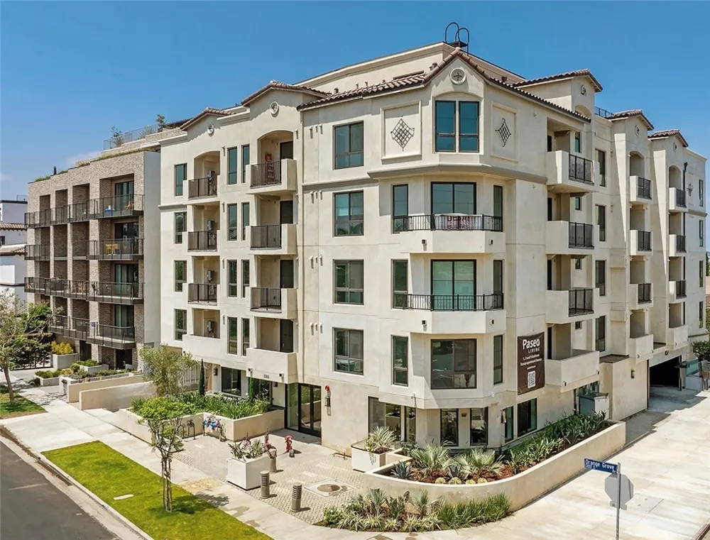 1303 S Orange Grove Avenue #601 Los Angeles, CA 90019