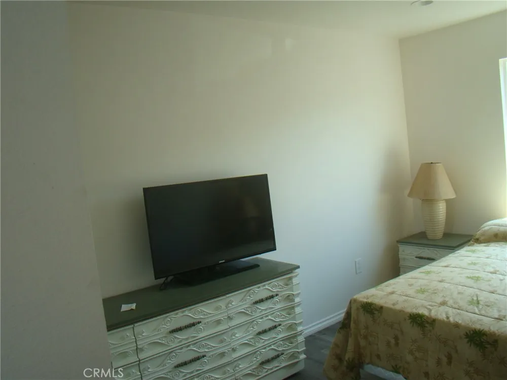 10622 Anzac Los Angeles, CA 90002