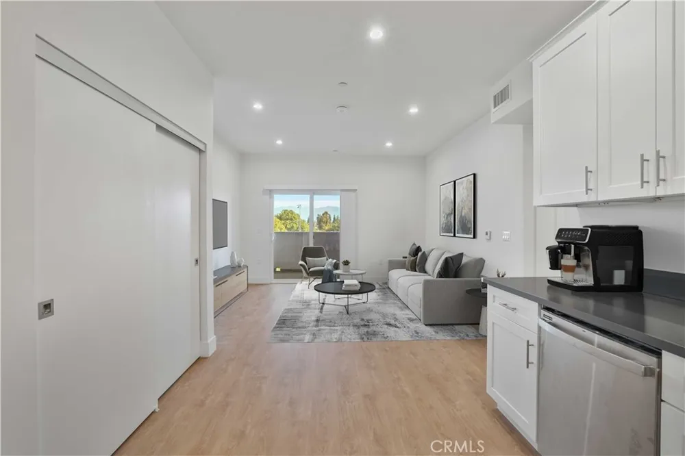 8750 Sepulveda Boulevard #310 North Hills, CA 91343