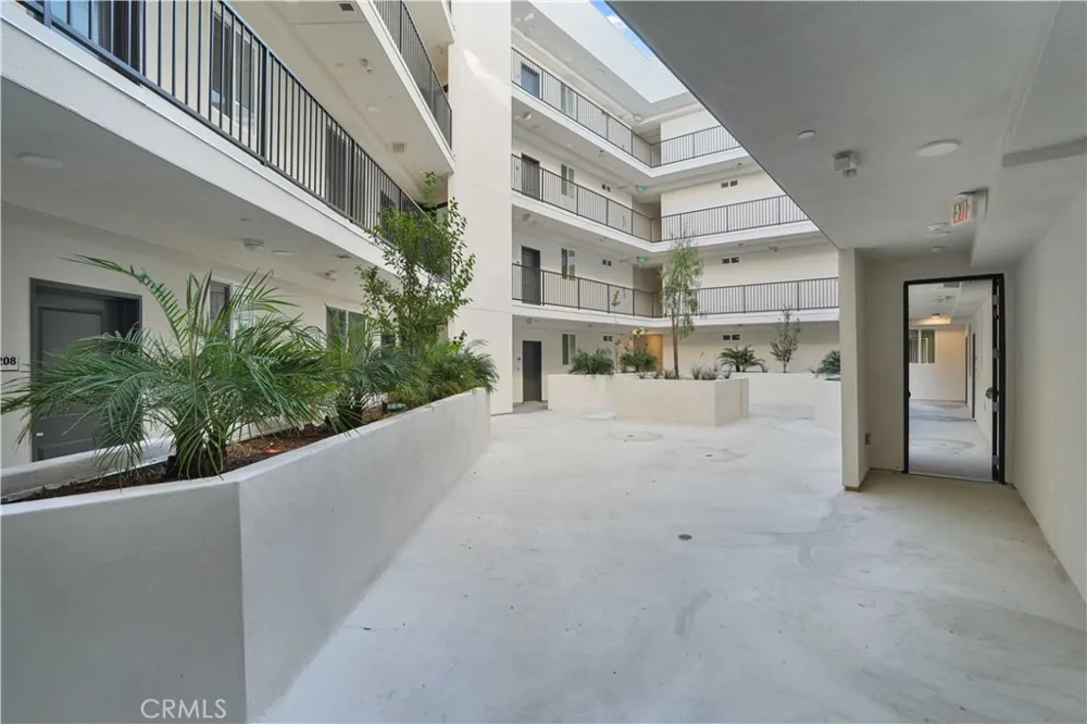 8750 Sepulveda Boulevard #310 North Hills, CA 91343