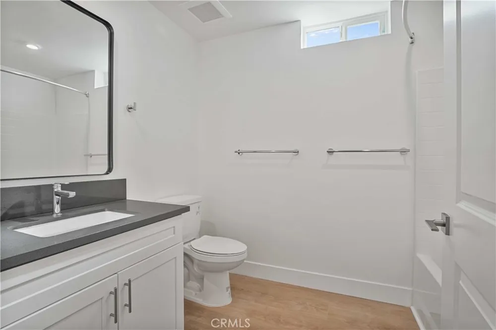 8750 Sepulveda Boulevard #310 North Hills, CA 91343