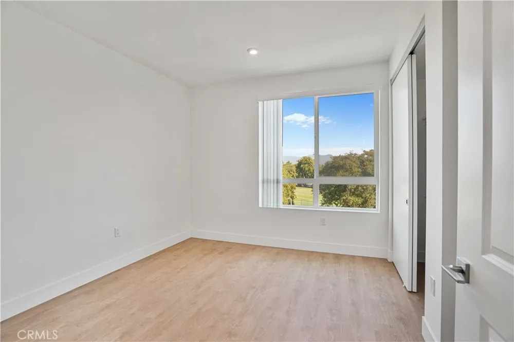 8750 Sepulveda Boulevard #310 North Hills, CA 91343