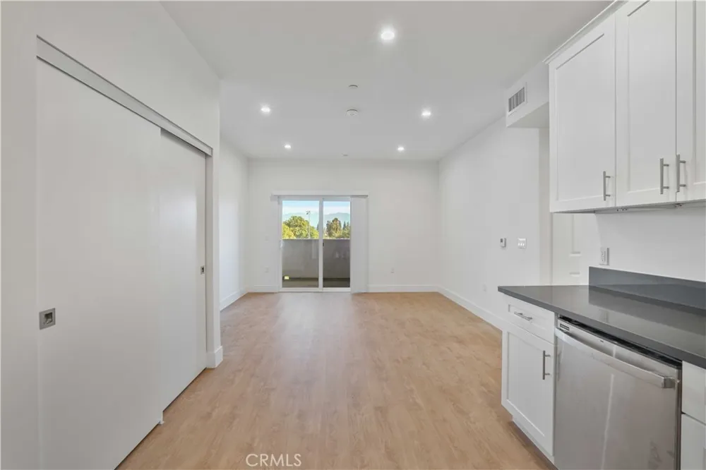 8750 Sepulveda Boulevard #310 North Hills, CA 91343