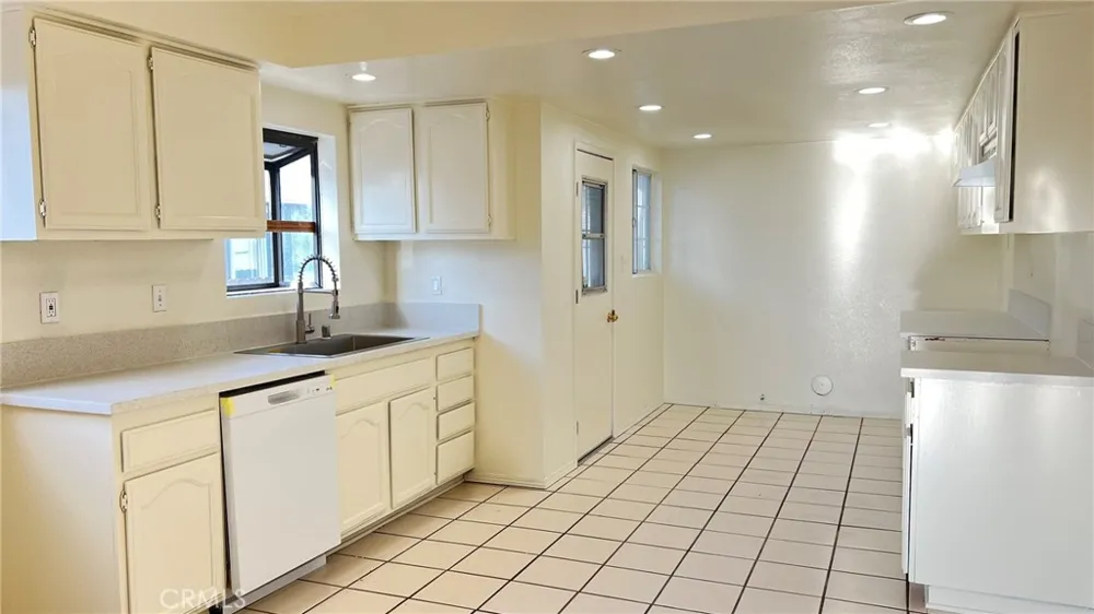 2165 Sepulveda San Bernardino, CA 92404