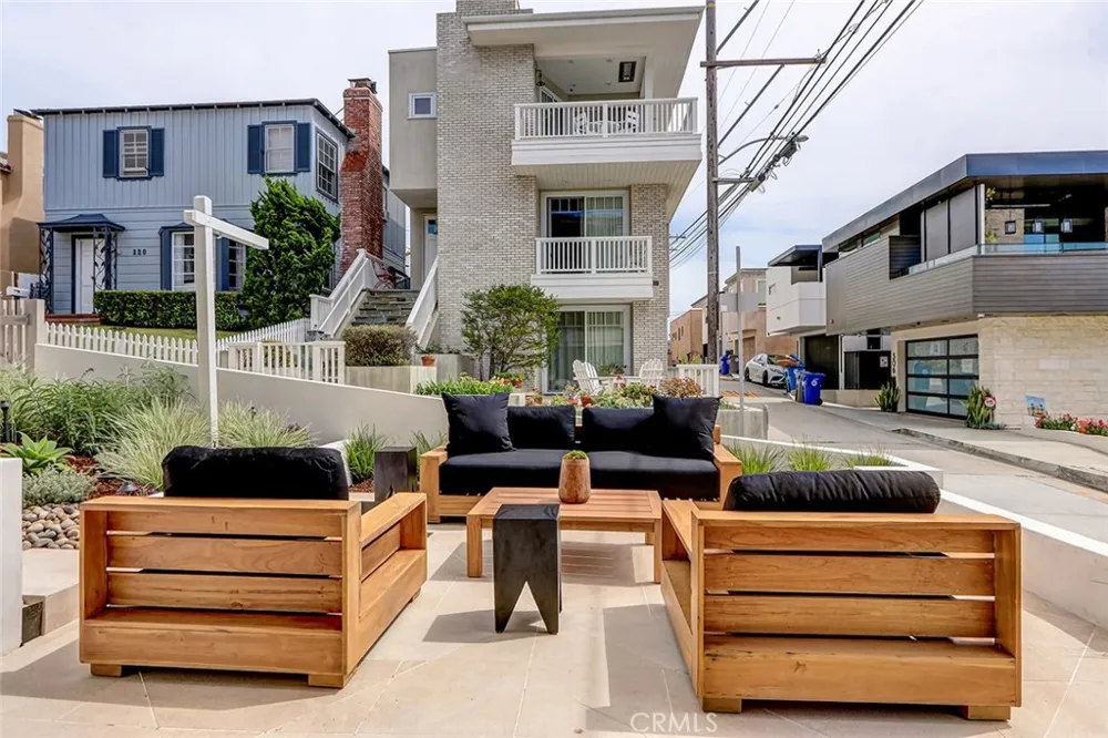 315 25th Manhattan Beach, CA 90266