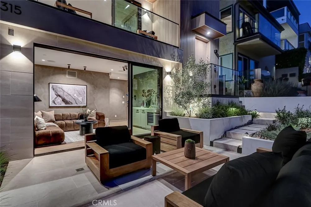 315 25th Manhattan Beach, CA 90266