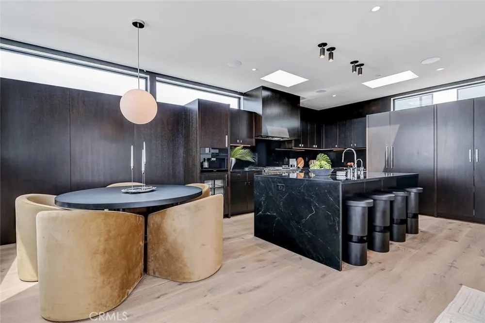 315 25th Manhattan Beach, CA 90266