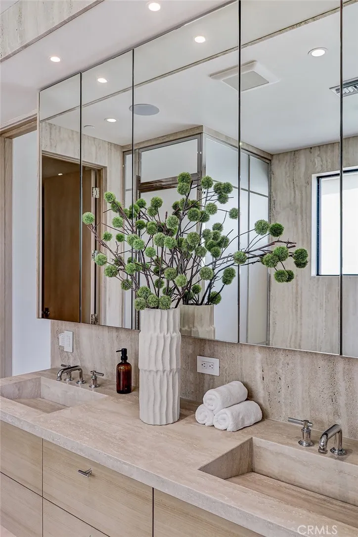 315 25th Manhattan Beach, CA 90266