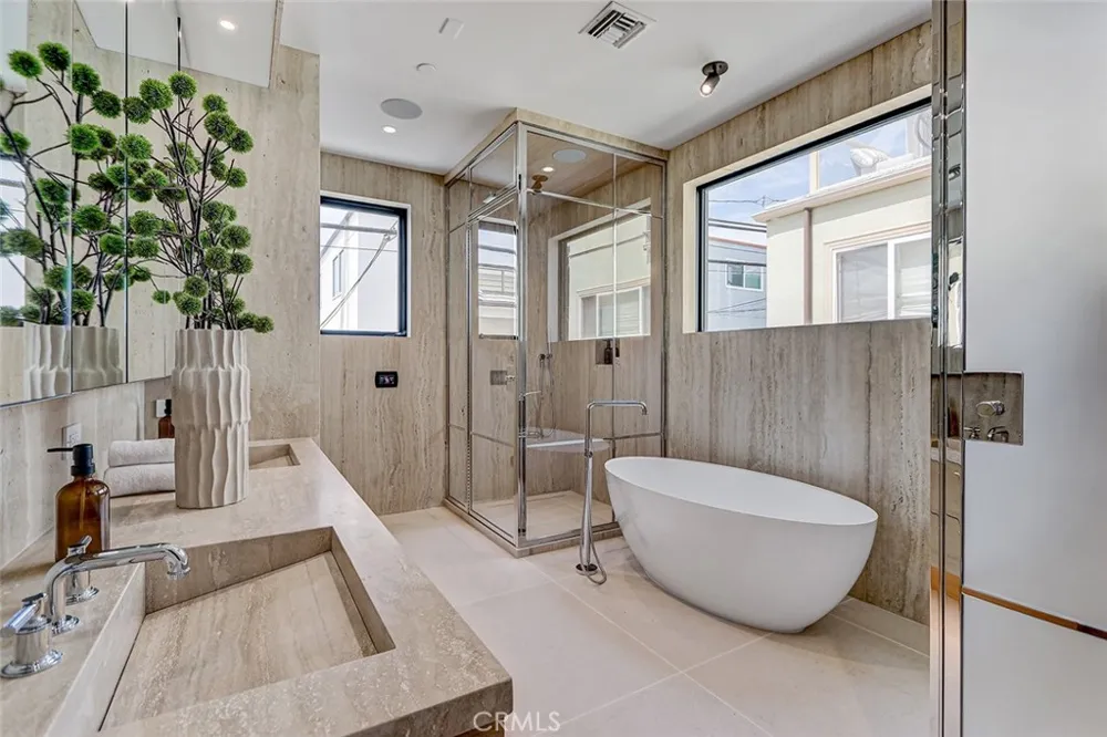 315 25th Manhattan Beach, CA 90266