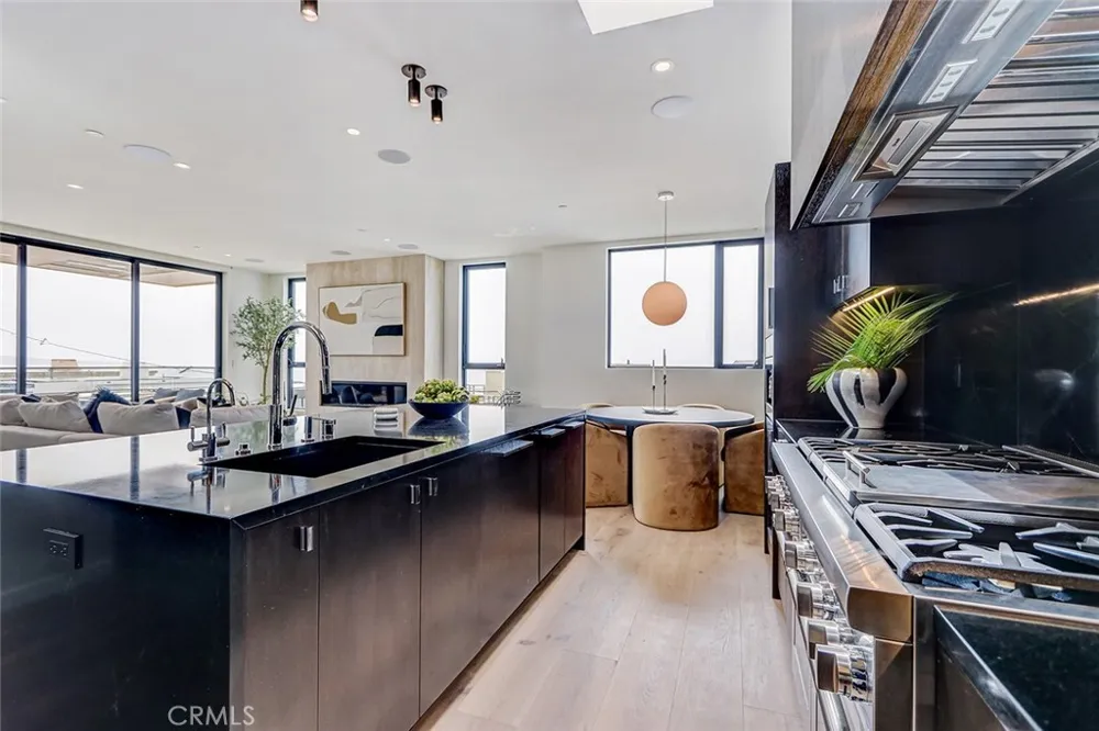 315 25th Manhattan Beach, CA 90266