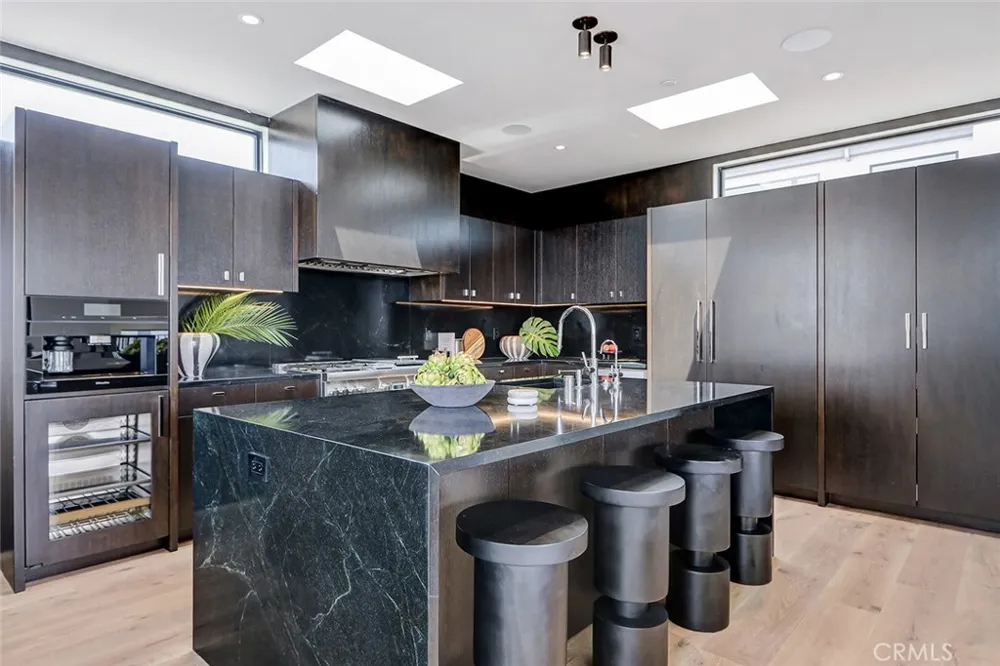 315 25th Manhattan Beach, CA 90266
