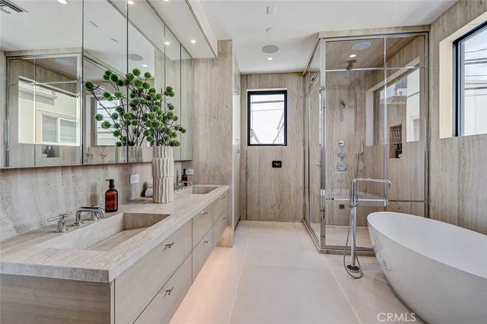 315 25th Manhattan Beach, CA 90266