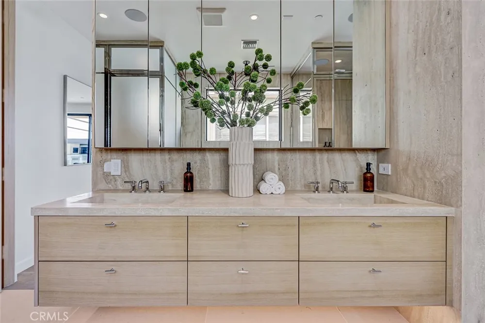 315 25th Manhattan Beach, CA 90266