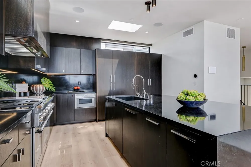 315 25th Manhattan Beach, CA 90266