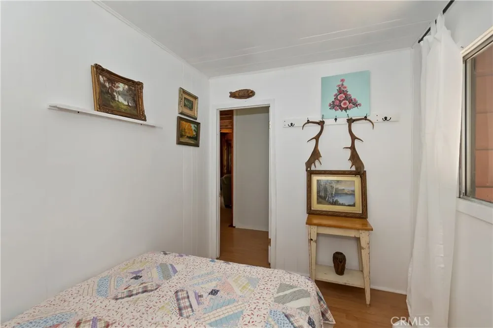 425 Blue Jay Canyon Lake Arrowhead, CA 92317