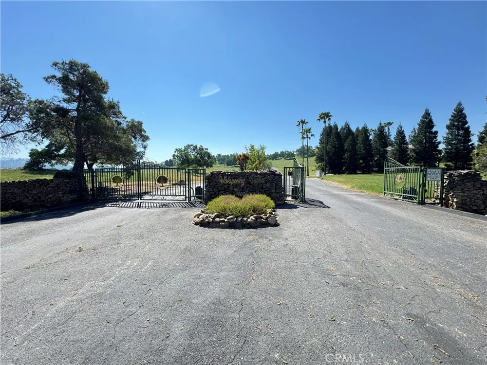 3295 Blue Oak Dr Catheys Valley, CA 95306