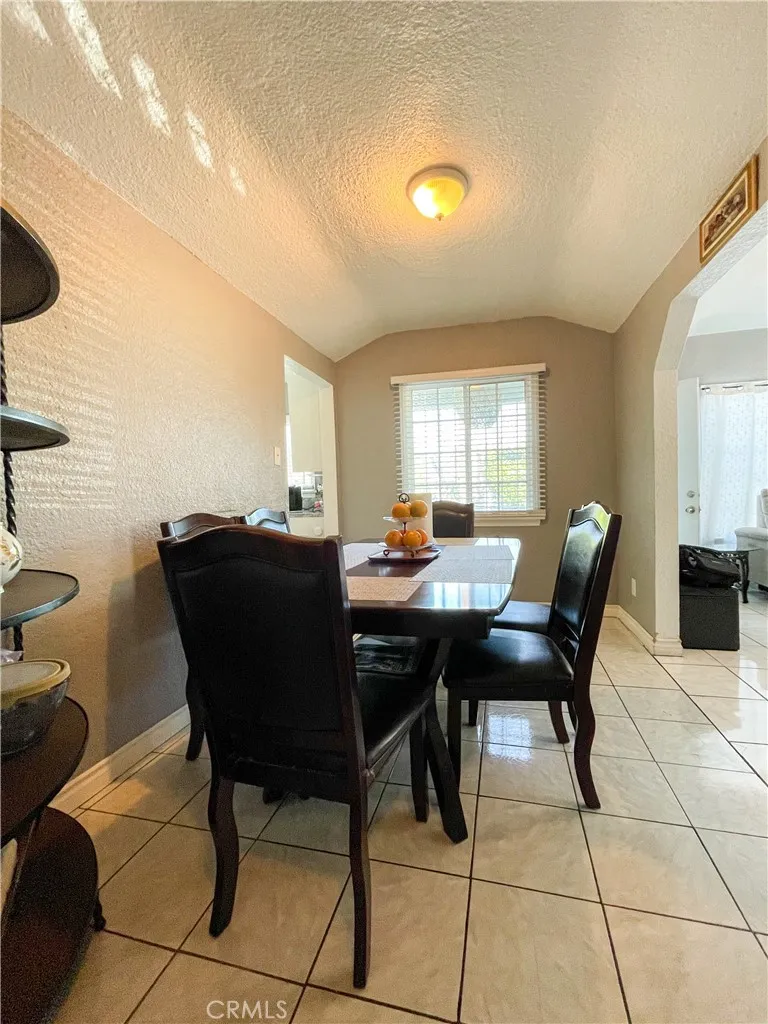 8205 Stanford Los Angeles, CA 90001