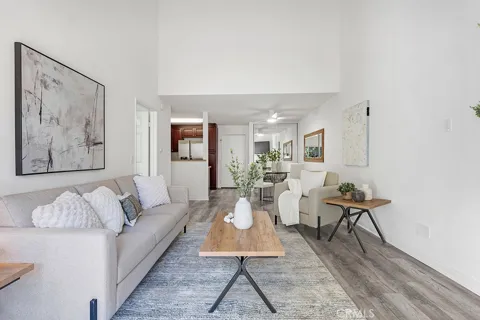 21500 Burbank #316