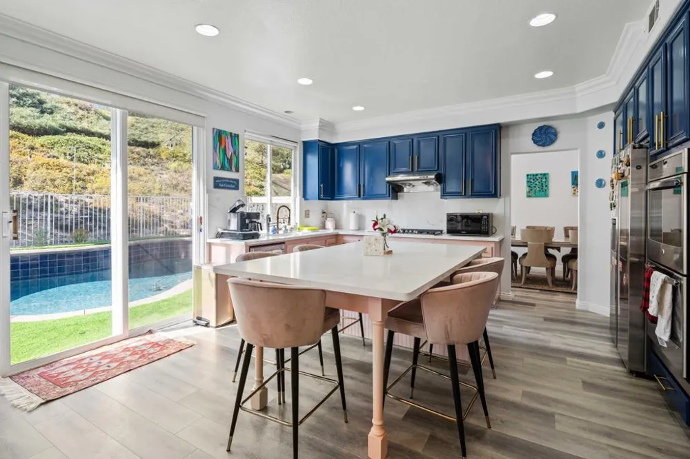 26089 Salinger Lane Stevenson Ranch, CA 91381